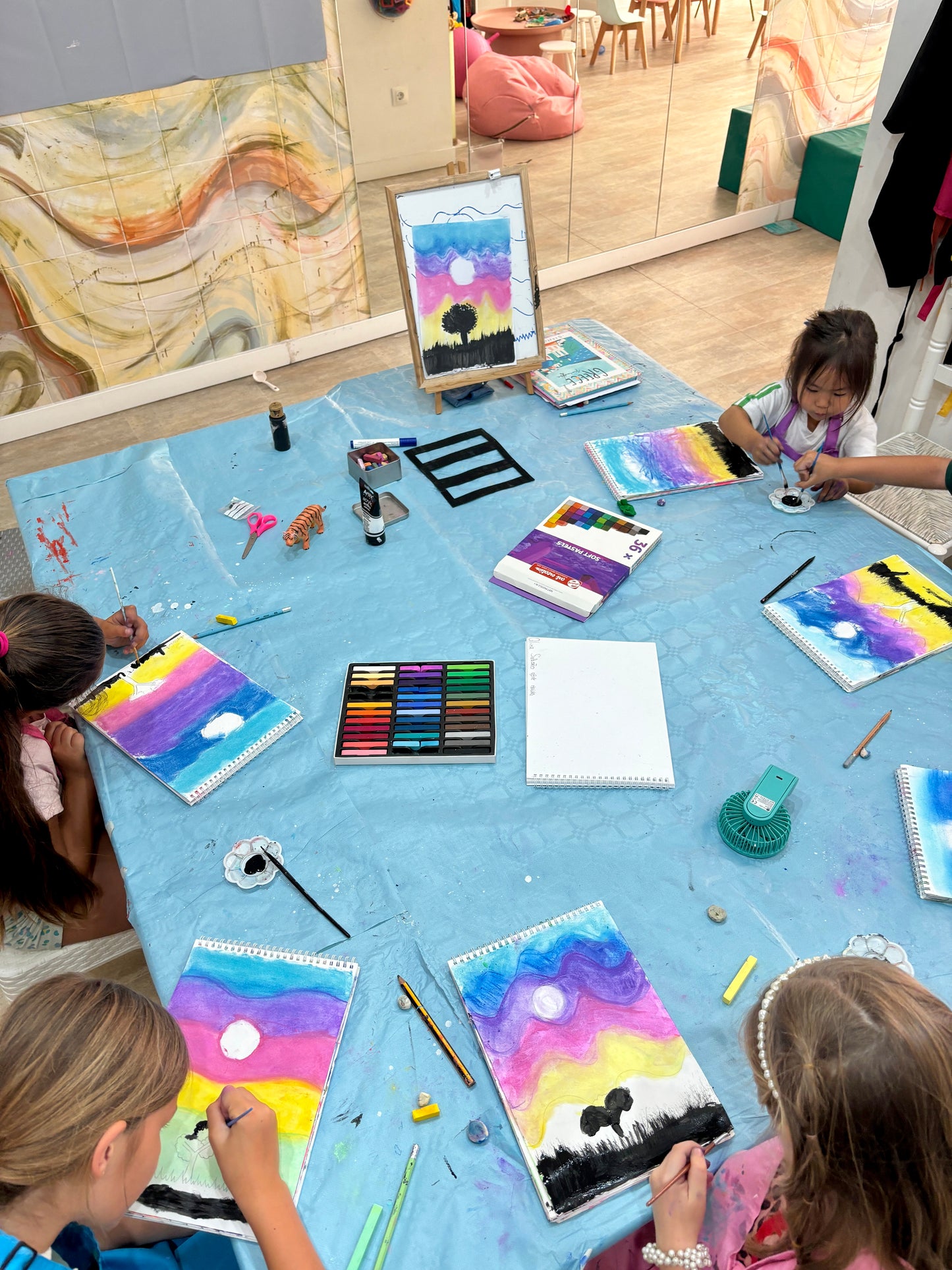 Kids Art Classes Subscription